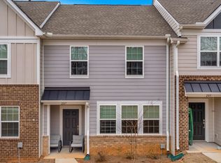 207 Stammer Ln, Travelers Rest, SC 29690