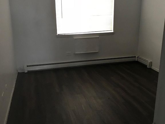 2nd image of 1062 Copperfield Ln APT D