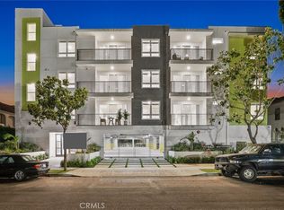 5820 La Mirada Ave #202, Los Angeles, CA 90038