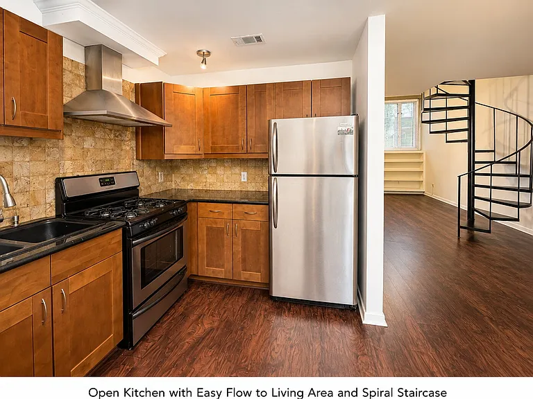 836 Saint Charles Ave NE #A — Photo 6