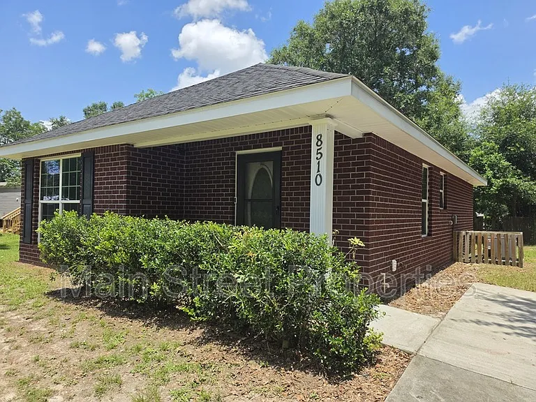 8510 Pond Ave — Photo 16