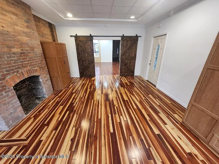 98 N Franklin St #1 — Photo 6