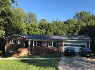 938 N Main St, Davidson, NC 28036