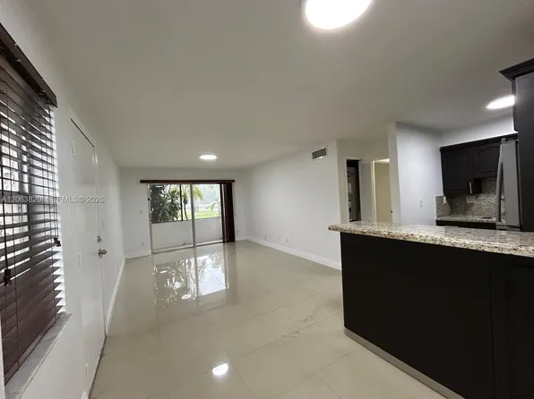 8701 SW 141st St, Palmetto Bay, FL