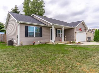 240 Todd St, Topeka, IN 46571