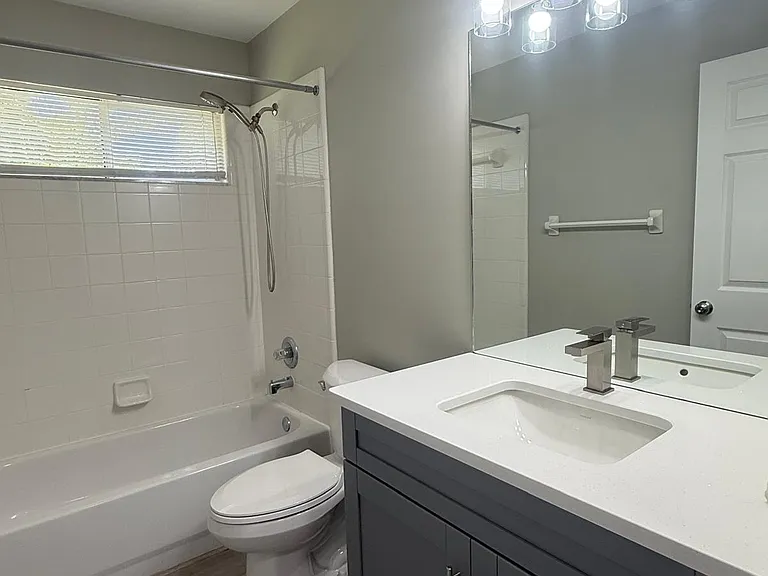 7614 SW 49th Pl — Photo 14
