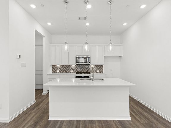 Tenison Village - Hudson Interior Image 1