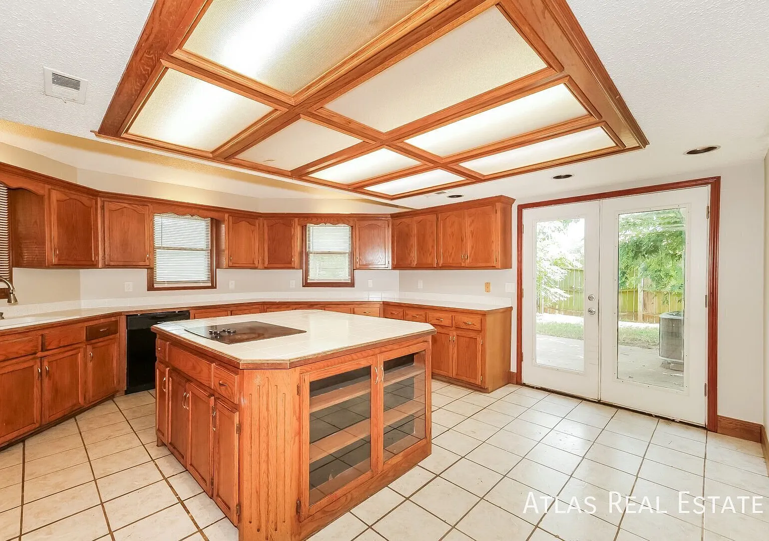 Coming Soon!! Beautiful Home For Rent In Historic Independence! — Photo 2