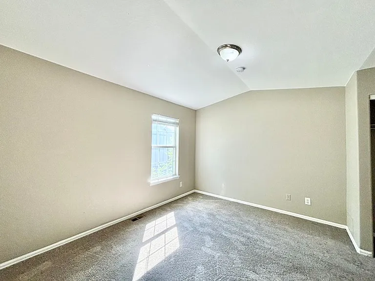 1044 S Paris Ct — Photo 14