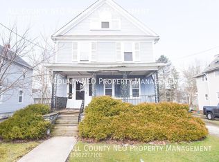 2286 SW 11th St, Akron, OH 44314