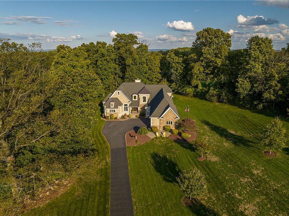 2730 Imperial Crest Dr, Hellertown, PA 18055 Zillow