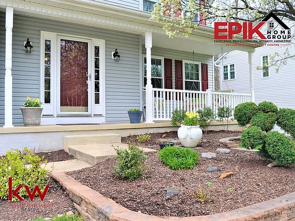 3rd image of 747 White Oaks Ave