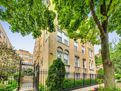 842 W Ainslie St #H1, Chicago, IL, 60640