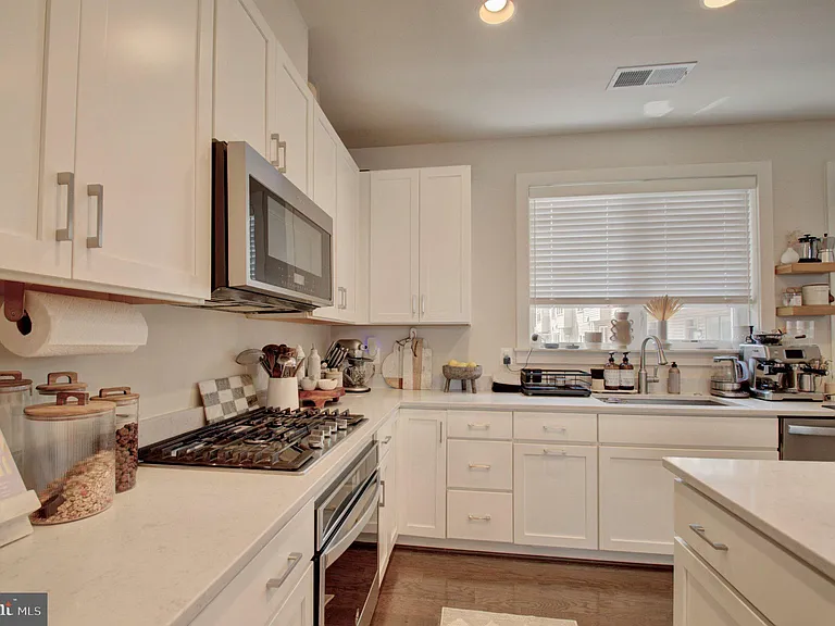 8078 Tribeca St — Photo 13