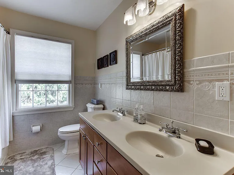 7510 Shadywood Rd — Photo 19