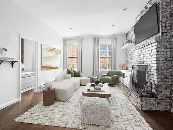 356 W 23rd St APT 3A, New York, NY 10011