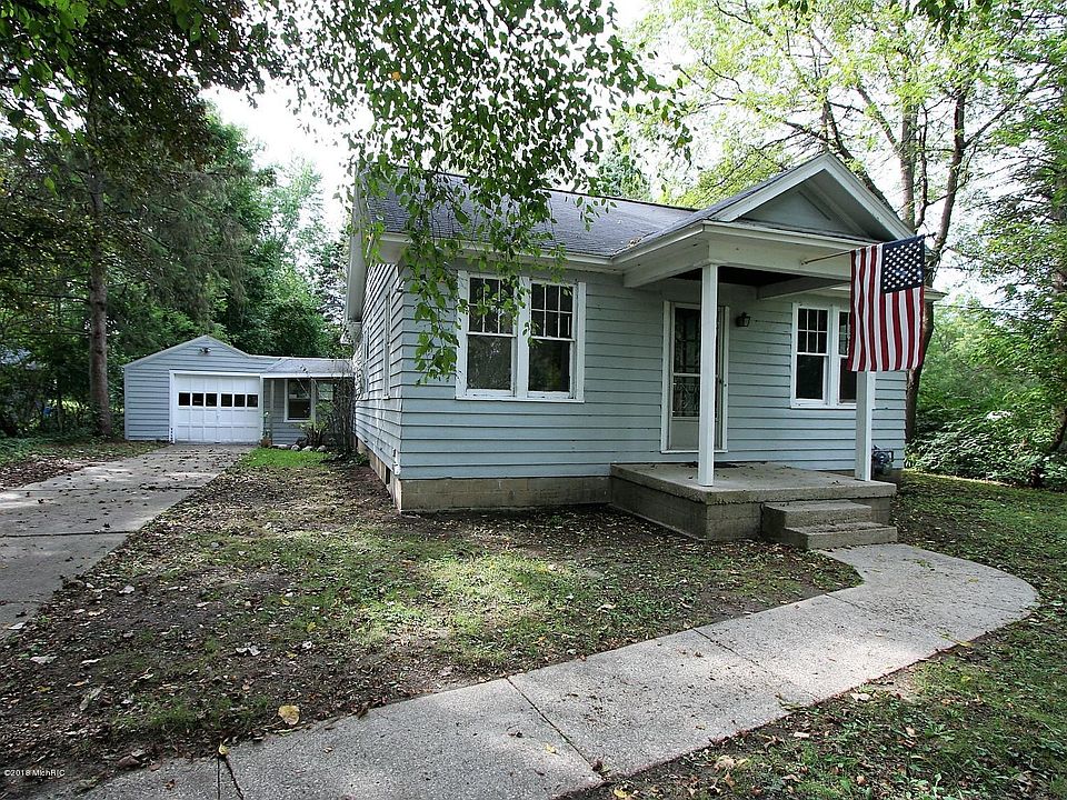 1st image of 161 Collindale Ave NW