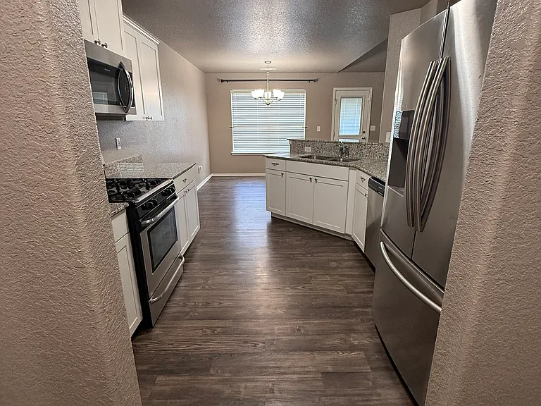 2909 N 14th Pl — Photo 12