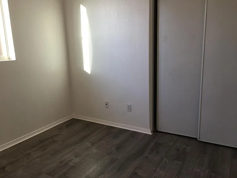 10453 Tamarisk Ave — Photo 5