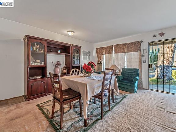 4th image of 734 Overland Way