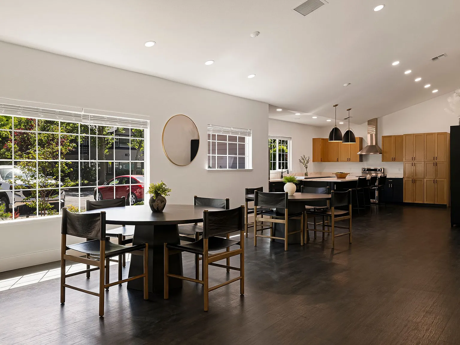 Amanda Place Apartments — Photo 4