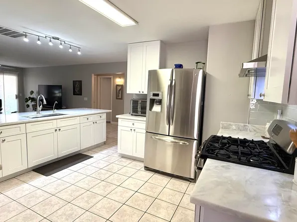 7129 W TORONTO Way, Phoenix, AZ 85043
