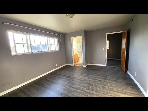 2nd image of 5601 Scoville St