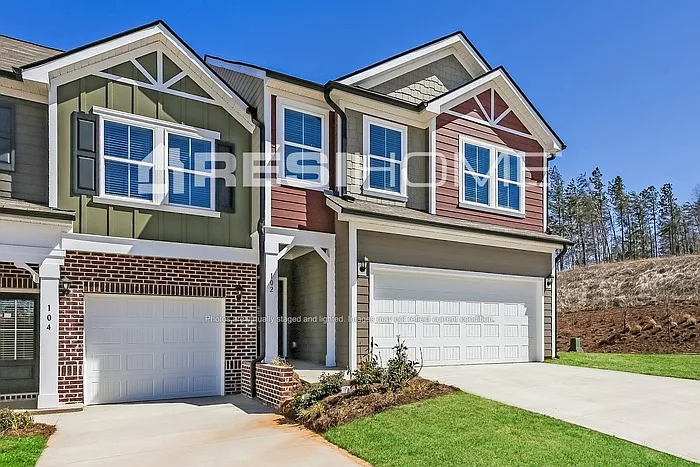 4 bed, 2.5 bath, 1854 sqft, $2,145 — Photo 3