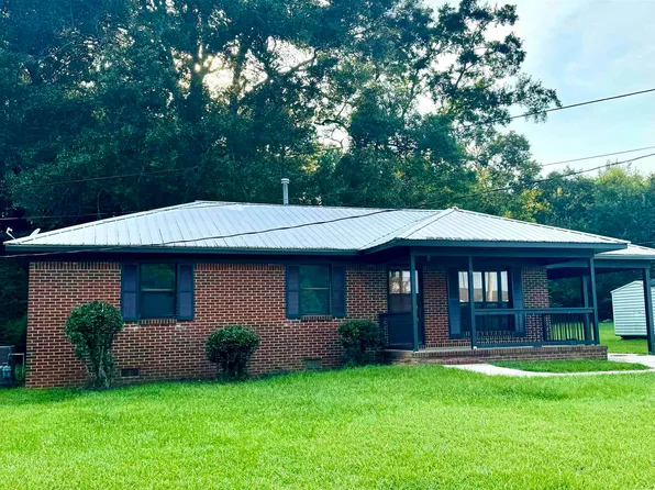 1629 16th Ave NW, Childersburg, AL 35044