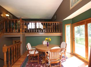 6617 Oak Ridge Ct, North Branch, MN 55056
