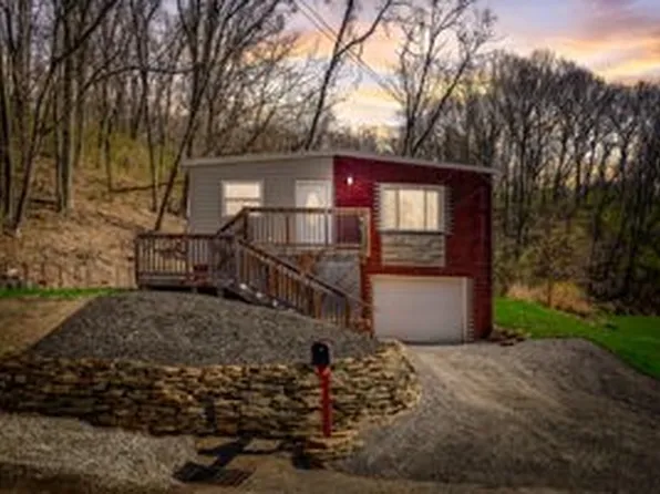 21 Run St, Carnegie, PA 15106