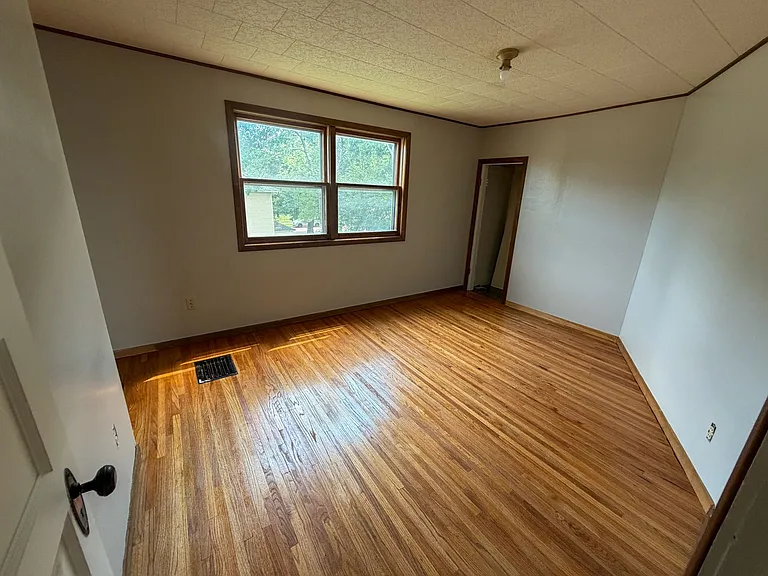 609 N Edmunds St — Photo 15