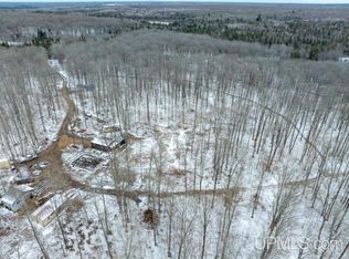 1749 W Edge Rd, Germfask, MI 49836