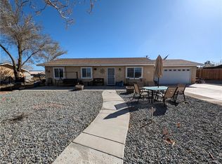21815 Waalew Rd, Apple Valley, CA 92307