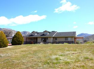 2556 Pearl Harbor Dr, Lake Isabella, CA 93240