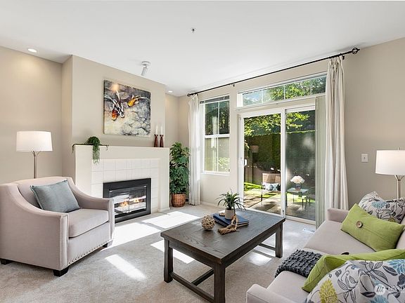 4th image of 2188 Newport Way NW #19-2
