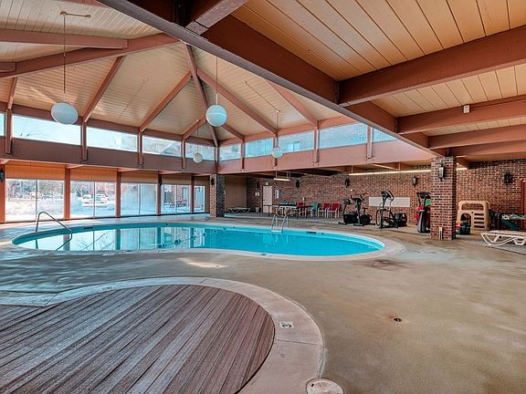 2nd image of 715 N 40th St #206J