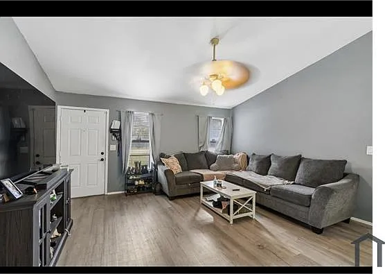 9917 Lake Dr — Photo 7