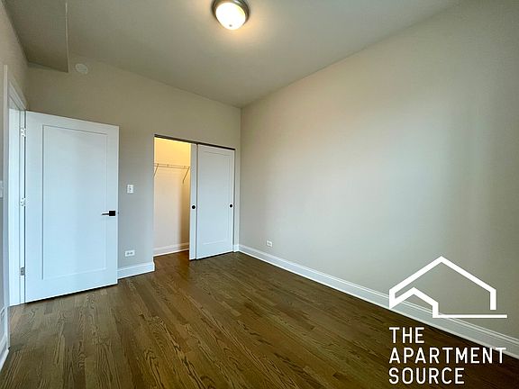 4th image of 1266 N Greenview Ave #Ch