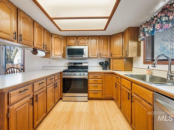 5th image of 1439 Loraine Cir