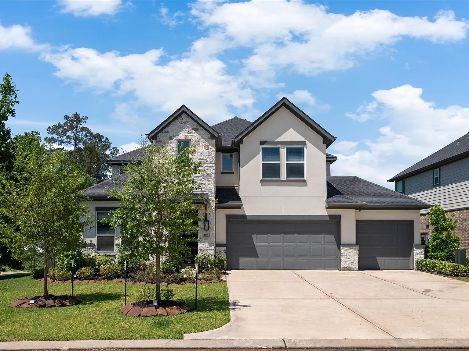 4 bed, 3.5 bath, 3051 sqft, $3,600 — Photo 1