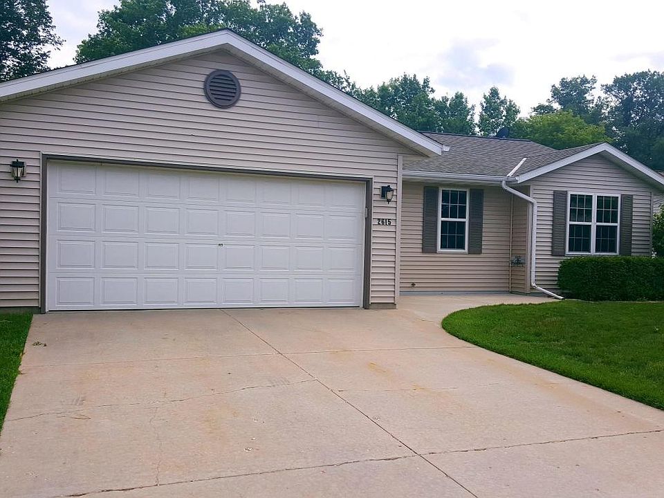 1st image of 2615 Park Forest Dr