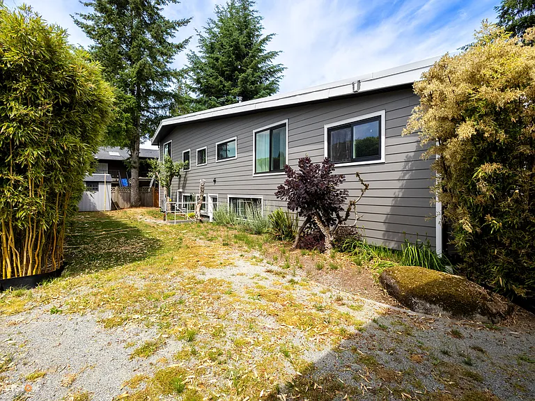 1630 Balmoral Ave — Photo 27