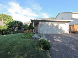 2056 SE 74th Ave, Hillsboro, OR 97123
