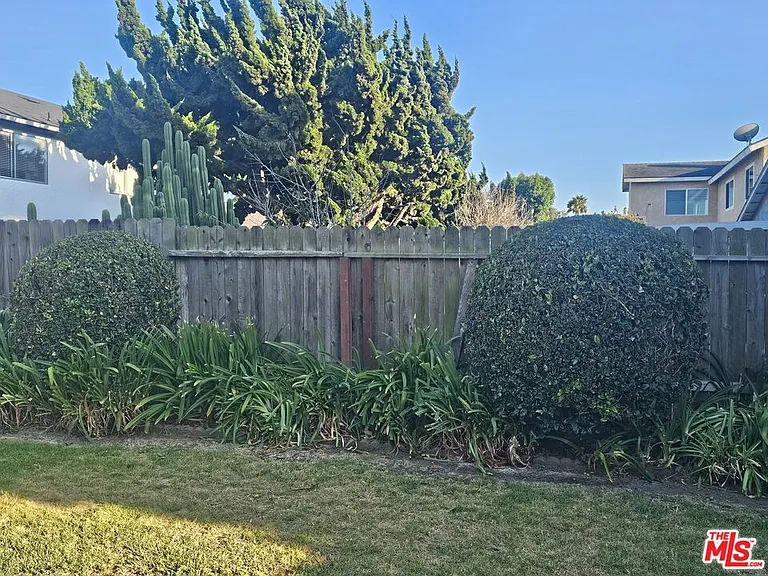 3410 Via Marina Ave — Photo 23
