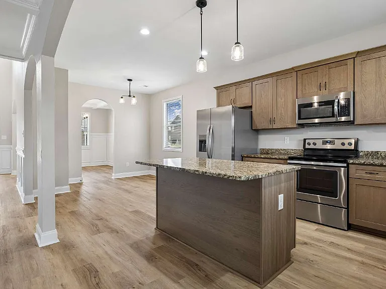 1240 Winterset Dr — Photo 22