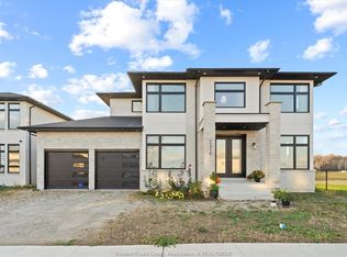 7316 Meo Blvd, Lasalle, ON N9H0M9