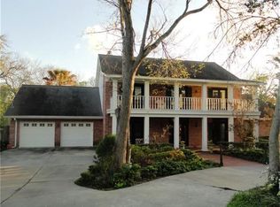 1806 Bayou Breeze Dr, Cove, TX 77523