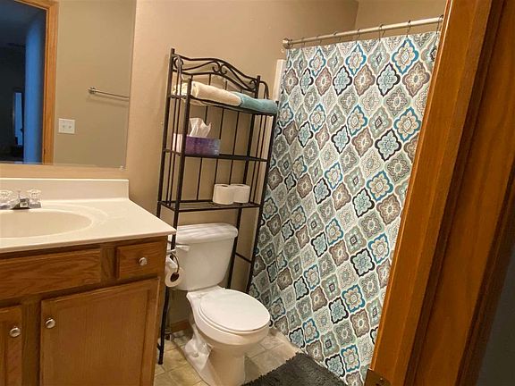 2nd image of 3413 Crown Ct #3413