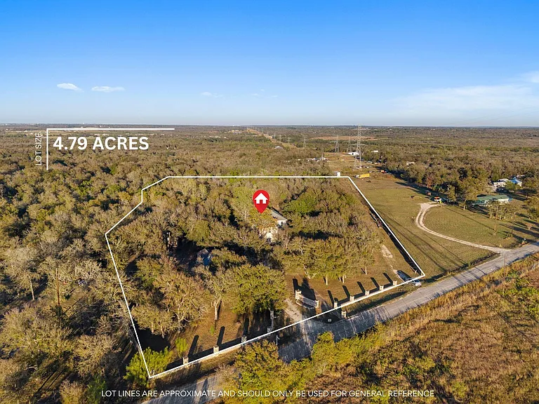 158 Uriah Dr — Photo 2